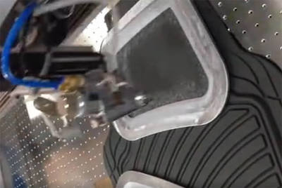 汽車內(nèi)飾自動噴膠機的應用與優(yōu)勢